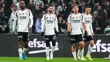Beşiktaş'ta Derbi Öncesi 4 Oyuncu Ceza Tehlikesi Yaşıyor