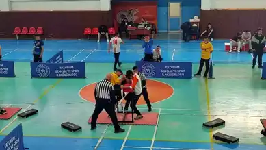 Oltu Lisesi'nden Bilek Güreşi Başarısı