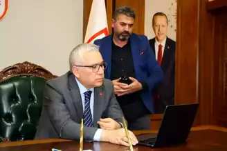 Sivas Valisi, AA'nın "Yılın Kareleri"ni Seçti