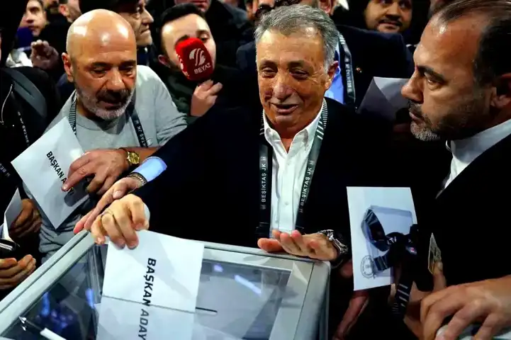 Çebi, Beşiktaş Seçiminde Oyununu Kullandı