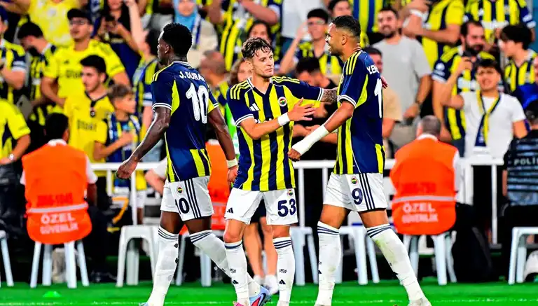 Fenerbahçe'nin Göztepe Maçı Kadrosu: 5 Oyuncu Dışarıda