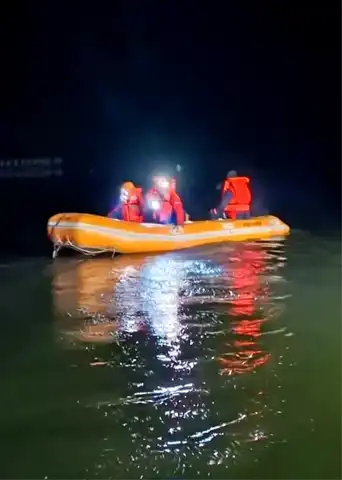 Arkadaşını Kurtarmaya Çalışırken Boğuldu