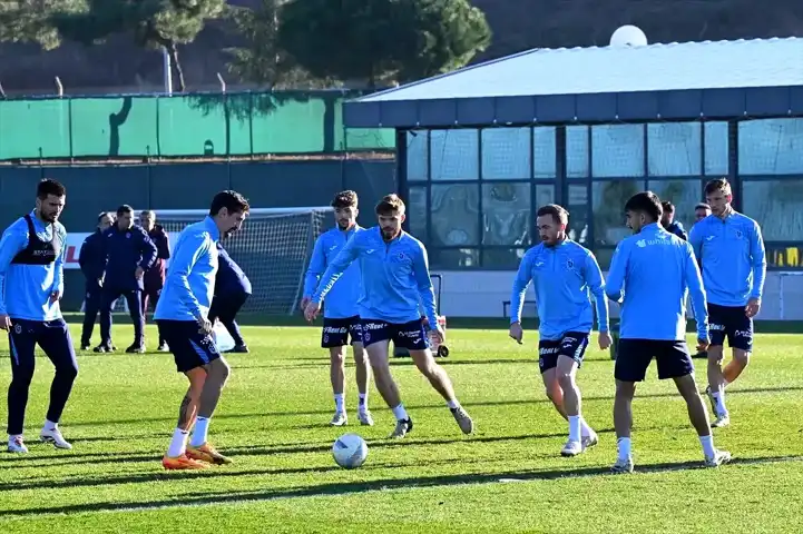 Şenol Güneş: Antalya Maçıyla Seri Başlangıç Hedefi!