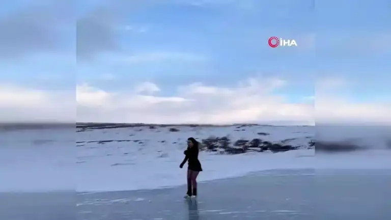 Çıldır Gölü: Buz Patencilerinin Yeni Mekanı!