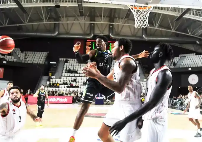 Manisa Basket, Merkezefendi'yi 80-75 Yendi!